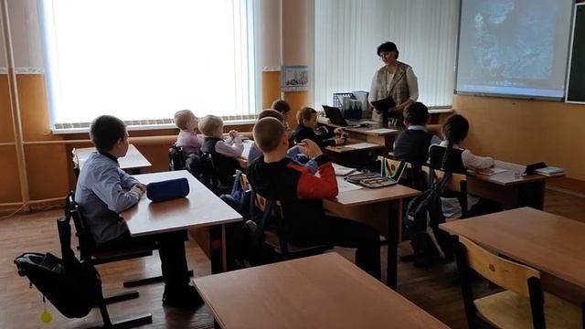 Классный час "День музыки" смотреть онлайн