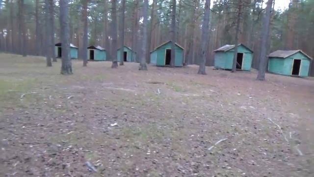 Заброшенный лагерь в лесу смотреть онлайн