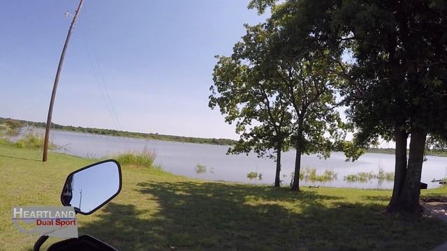 Honda Afria Twin, CRF1000L, First Time Off the Pavement. смотреть онлайн