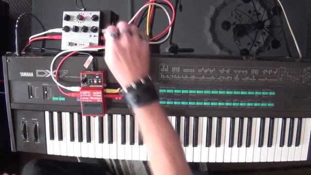 DX7 Jam Session for a "Little Caterpillar" смотреть онлайн