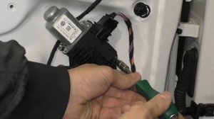 VW Polo Sedan - Замена мотора стеклоподъемника