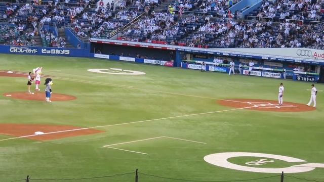 2015.05.01 - 倉持明日香 始球式 Kuramochi Asuka First Pitch смотреть онлайн