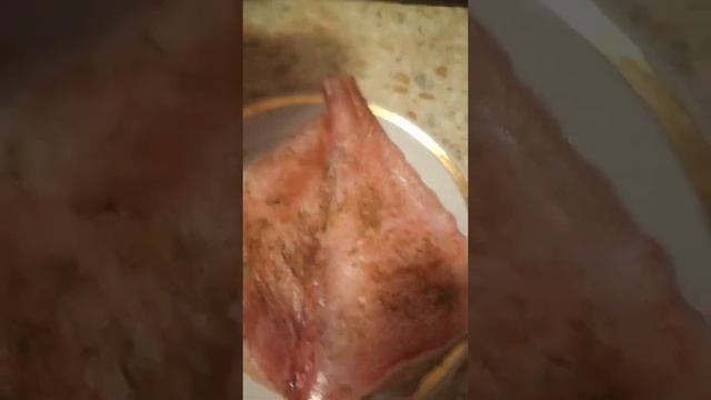 Морской окунь жареный смотреть онлайн