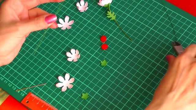Мастер-класс. Цветы из фоамирана. Маленькие фантазийные цветочки из фоамирана