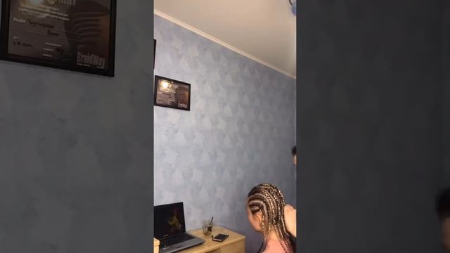 Процесс заплетения АФРОПРИЧЕСКИ смотреть онлайн