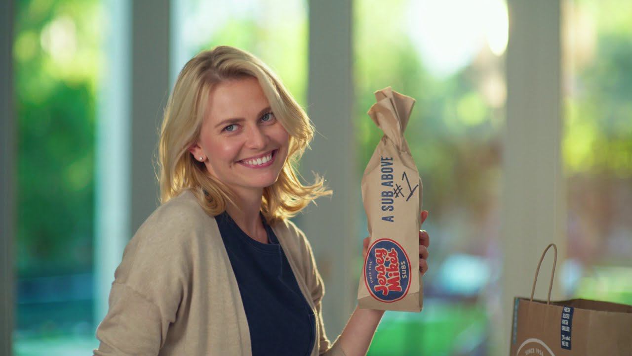 Jersey Mike`s Mom on a Mission смотреть онлайн