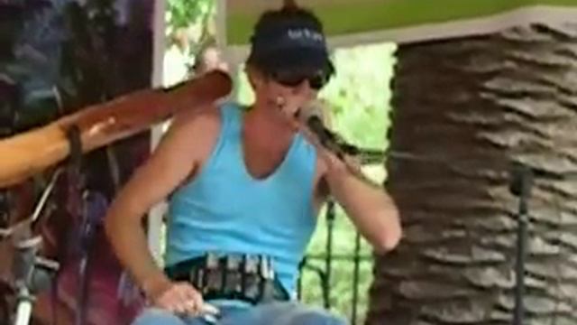 Juzzie Smith harmonica train смотреть онлайн