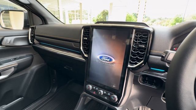 Ford Everest Wildtrak first look #fordeverestwildtrak #webbyoncars смотреть онлайн