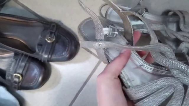 СЕКОНД ХЕНД: Нашла много брендов. А оригиналы ли? ? PRADA, GUCCI, MICHAEL KORS, UGG... смотреть онлайн