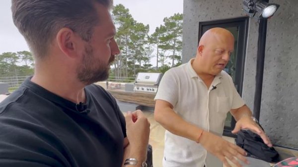 Новый Koenigsegg Gemera V8 мощностью 2300 л.с.! Первый взгляд с Кристианом фон Кенигсеггом