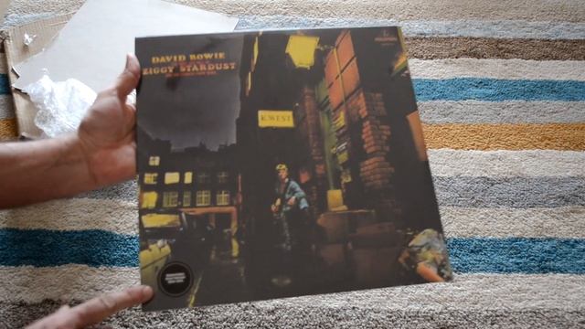 Vinyl record LP unboxing - The Rise and Fall of Ziggy Stardust the Spiders from Mars ASMR unboxing смотреть онлайн
