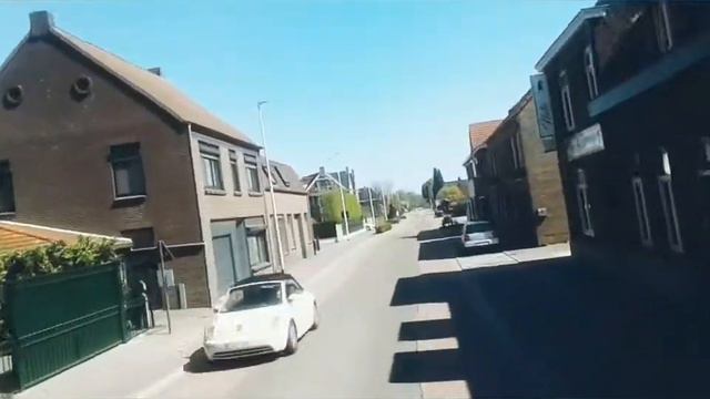 "... Кто любит, - тот любим; кто светел, - тот и свят ..." (Из песни "ГОРОД ЗОЛОТОЙ"). смотреть онлайн