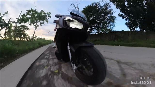 Honda ADV 160 vs. QJMotor ATR 160 vs. Bristol ADX 160 Alin ang Best Adventure Scooter? смотреть онлайн