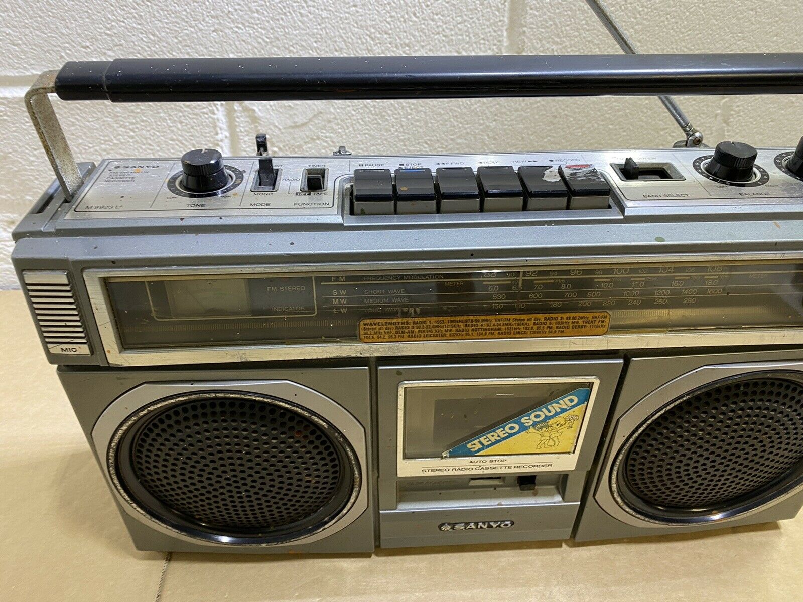 SANYO M9923l Vintage Boombox Ghetto Blaster-ORIGINAL JAPAN.