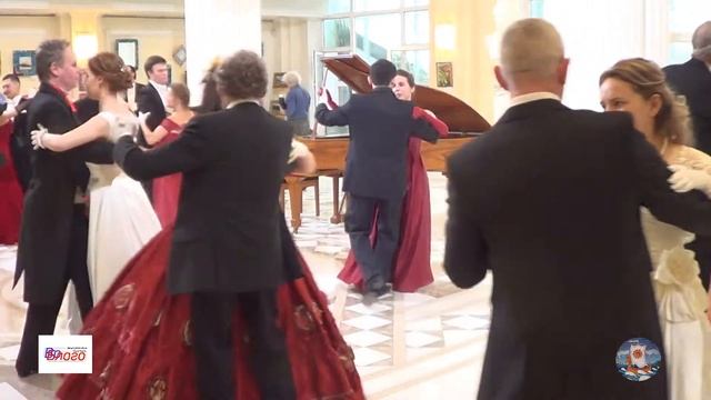 Вальс Бостон. Торжественный бал семьи Лобачевых смотреть онлайн