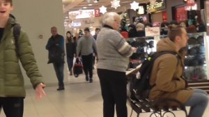 ПРАНК - ПЕРДУН АТАКУЕТ | PRANK - FART ATTACK  | Best Bros