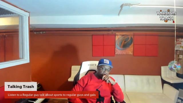 TALKING TRASH | KYRIE RETURNS | ATHLETES AT WORK | POOR JULIUS смотреть онлайн