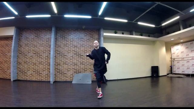 Как танцевать в клубе? Клубные танцы. Уроки танцев. Танцы для начинающих. смотреть онлайн