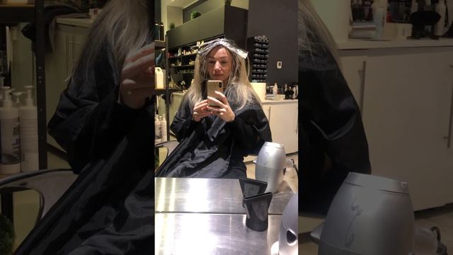 СКІЛЬКИ КОШТУЄ МЕЛІРУВАННЯ ВОЛОССЯ У ЧЕХІЇ/HOW MUCH DOES HIGHLIGHTING COST IN THE CZECH REPUBLIC?