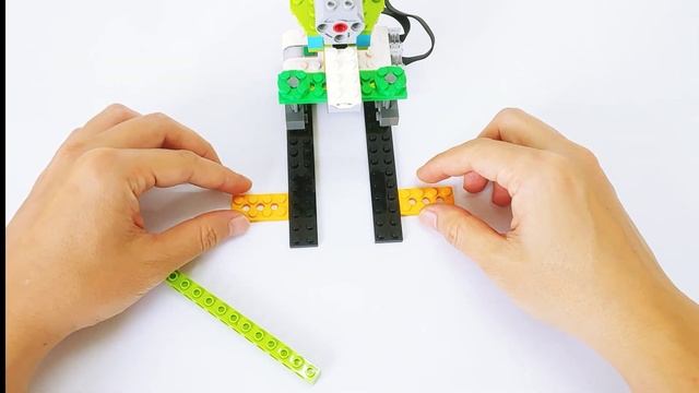 Reaction Game - Who is Faster ? | Building and coding instructions | Lego Wedo смотреть онлайн