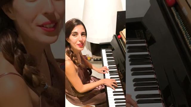 Test Your Ears with Bach! | AyseDeniz Explains смотреть онлайн