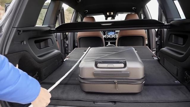 Mercedes GLB 35 AMG FULL REVIEW - performance SUV between GLA and GLC - Autogefühl смотреть онлайн