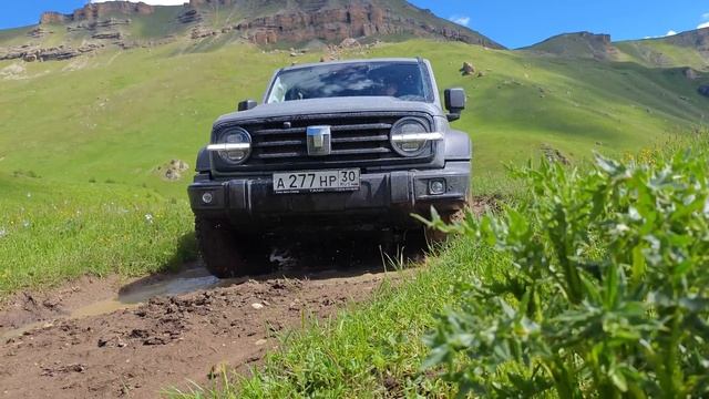 В горы на танке. Танк 300 / Tank 300 на бездорожье. Танк вместо ВРАНГЛЕРА. Бермамыт.