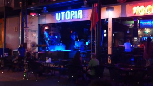 Металлика в живую в Тайланде! Это стоит Вашего внимания! смотреть онлайн