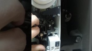 ремонт швейных машин janome 7524E натяжение ремня