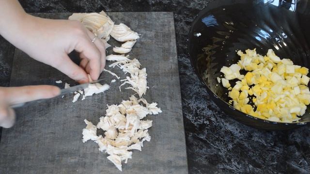 Салат с ананасами и куриной грудкой, очень вкусный и быстрый смотреть онлайн