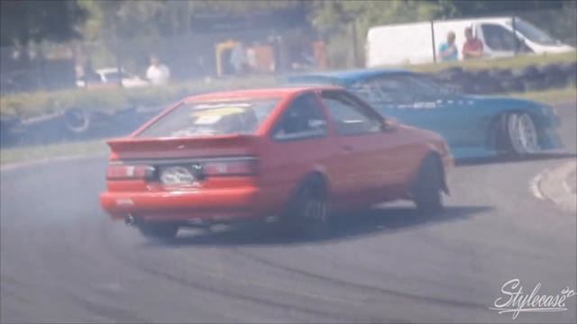 Toyota Corolla AE86 Drifting at Three sisters race circuit ! смотреть онлайн