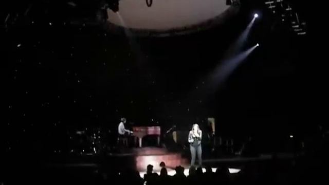 Hillary Scott - I Can't Make You Love Me смотреть онлайн