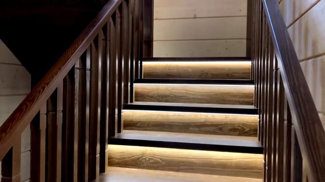 Деревянная лестница на металлическом каркасе в п.Ганино смотреть онлайн