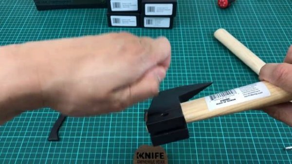 Топор "Hudson Bay Camp Hatchet" 1055 Гикори 90QC от Cold Steel