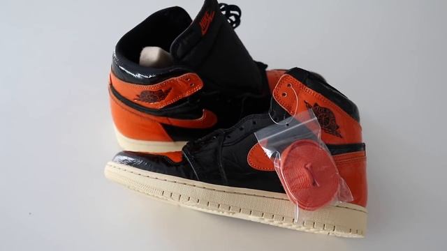 ОБЗОР САМЫХ НЕУДАЧНЫХ КРОССОВОК NIKE | AIR JORDAN 1 SBB смотреть онлайн