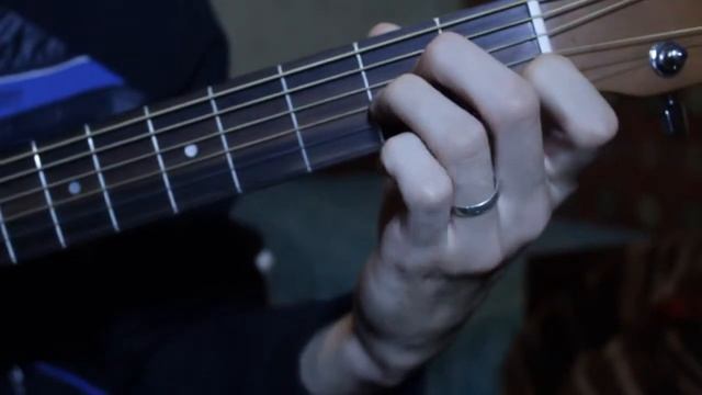 Обучение игре на гитаре с нуля. Аккорд E смотреть онлайн