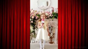 Дашенька,выпускница МБДОУ ЦРР5 Мир детства! Песня "Детский сад,не грусти!"