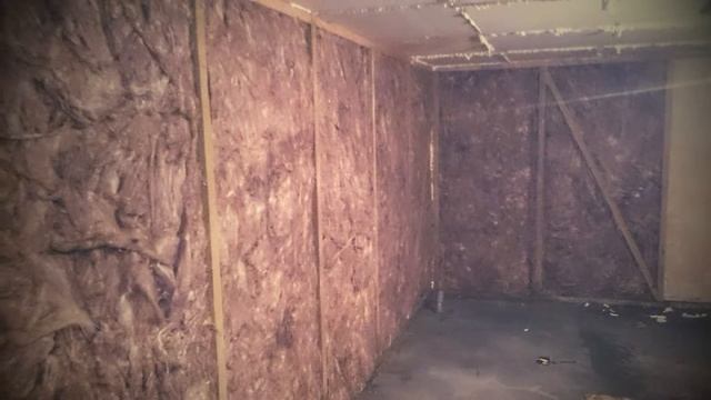 Продолжаем утеплять курятник