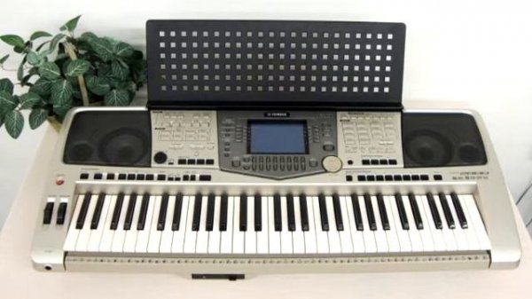 YAMAHA PSR-2000, PSR-2100 Keyboard Synthesizer. Demo Test.