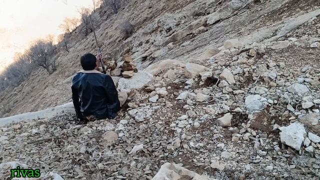 Hunting Documentary: The Challenge Of A Nomadic Couple Returning Mother-in-law?