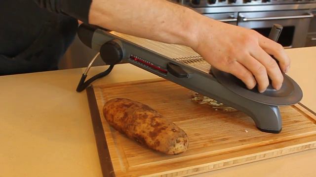 How to Make Waffle Fries on the Chef's Mandoline Slicer 2.0 смотреть онлайн