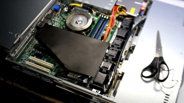 Thermaltake: ОЧЕНЬ ДИКОЕ РЕШЕНИЕ