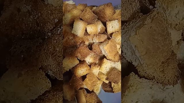 Готовые гренки из белого свежего хлеба для супа!? смотреть онлайн