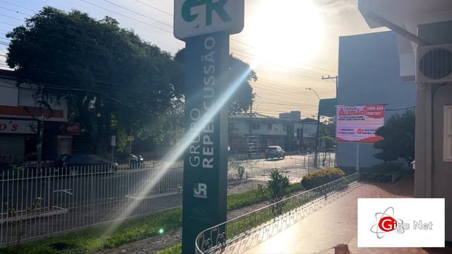 Escola destelhada | Maior rodeio da região смотреть онлайн