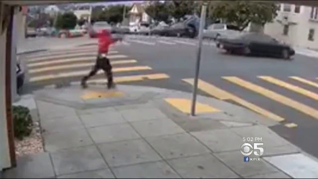 Man Caught On Surveillance Video Shooting At Passing Car In San Francisco's Bayview смотреть онлайн