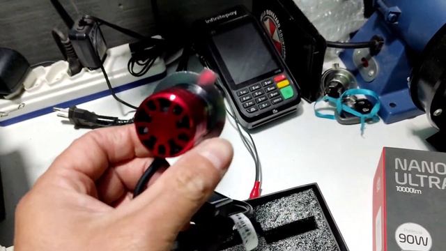 teste lâmpada halógena vs led e a famozinha k5c 110w, conheça diferença e qualidade ! смотреть онлайн