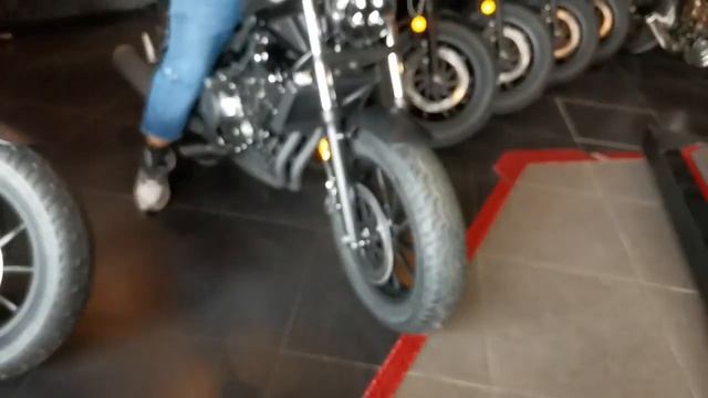 Honda Rebel 500 // Big Bikes смотреть онлайн