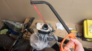 Способ как на коленке  ровно отпилить карбоновый шток вилки фэтбайка