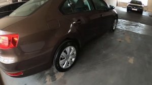 Volkswagen Jetta VI 1.6 AT (105 л.с.) 2012