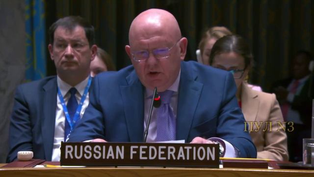 Нынешняя Украина своего гнилого антидемократического неонацистского нутра уже даже и не стесняется смотреть онлайн